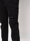 Men's Lens Wappen Pocket Banding Cargo Straight Pants Black - CP COMPANY - BALAAN.