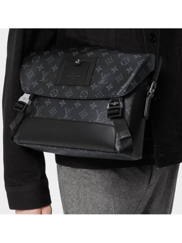 Voyager Messenger Bag Grey - LOUIS VUITTON - BALAAN 10