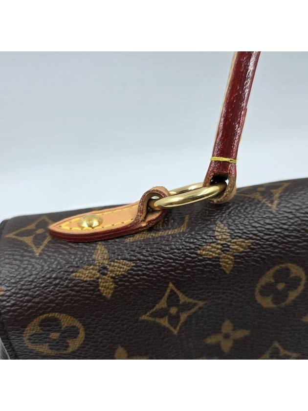 Female Clooney mm 4348 - LOUIS VUITTON - BALAAN 21