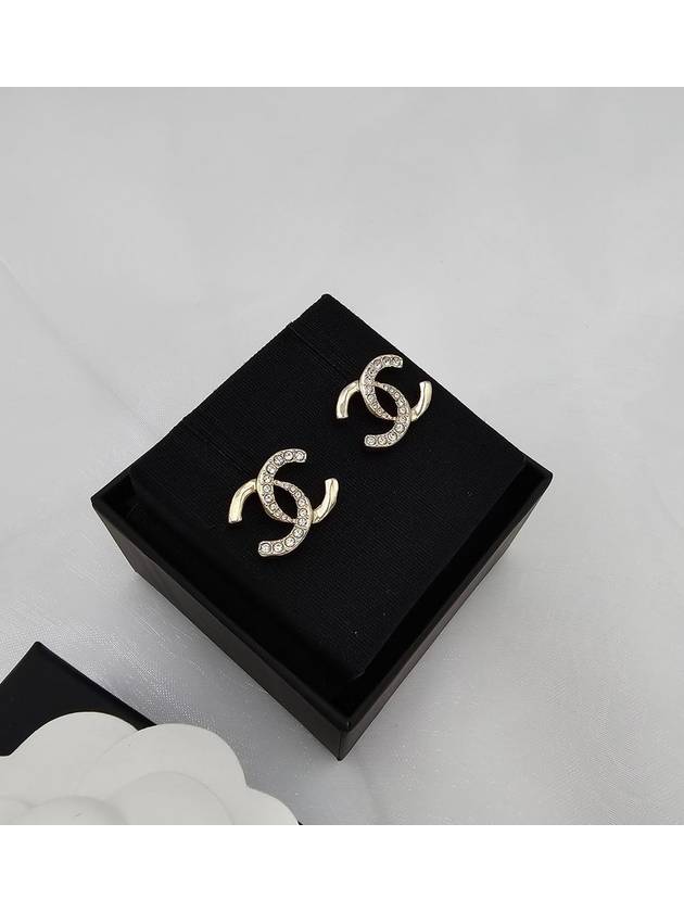 CC Logo Metal Earrings Gold - CHANEL - BALAAN 8