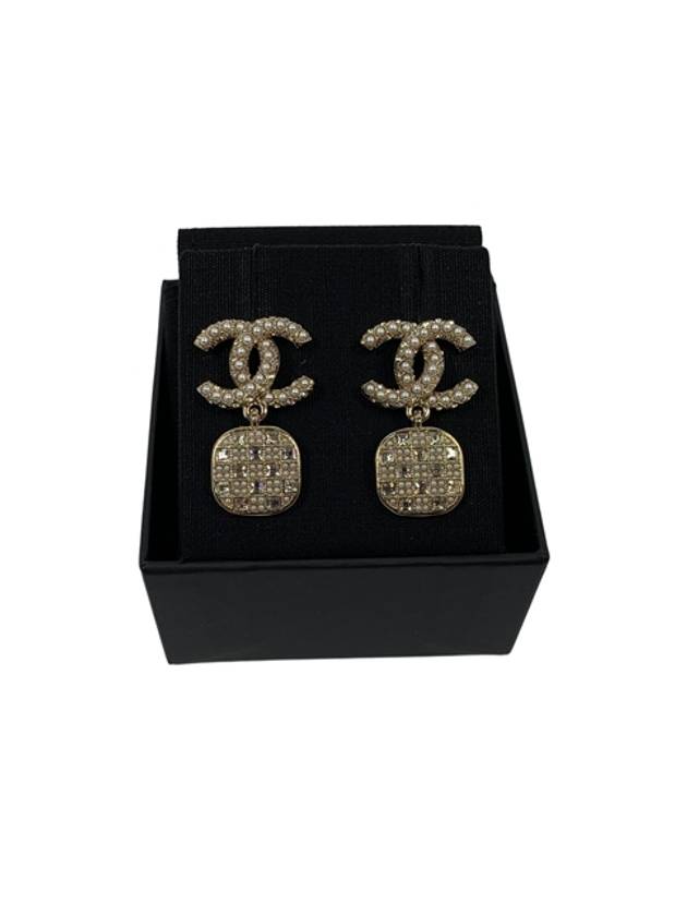 Earrings CC Logo Gold Crystal Drop Square Earrings AB6560 - CHANEL - BALAAN 2