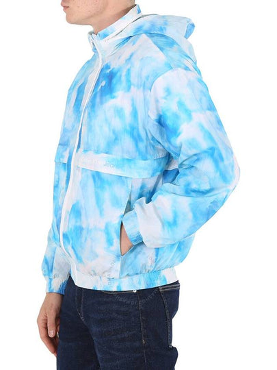 Calvin Klein Men's Summer Splash Aop Seasonal Cloud Print Nylon Windbreaker Jacket, Size Small - CALVIN KLEIN - BALAAN 2