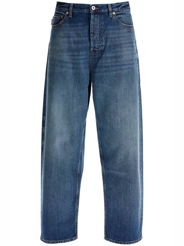 wide-legged cropped jeans with a relaxed - VALENTINO - BALAAN 1