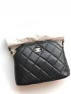 Classic Crossbag On Chain Grained Calfskin & Silver Black - CHANEL - BALAAN 7