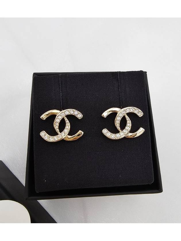 CC Logo Metal Earrings Gold - CHANEL - BALAAN 5