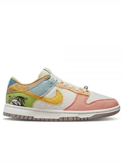 Women's Dunk Low Top Sneakers SE Sun Club Sanded Gold - NIKE - BALAAN 2