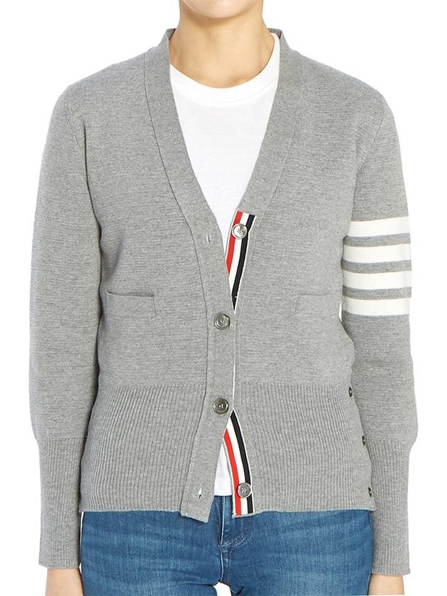 Milano Stitch 4 Bar Classic V Neck Fine Merino Wool Cardigan Grey - THOM BROWNE - BALAAN 2