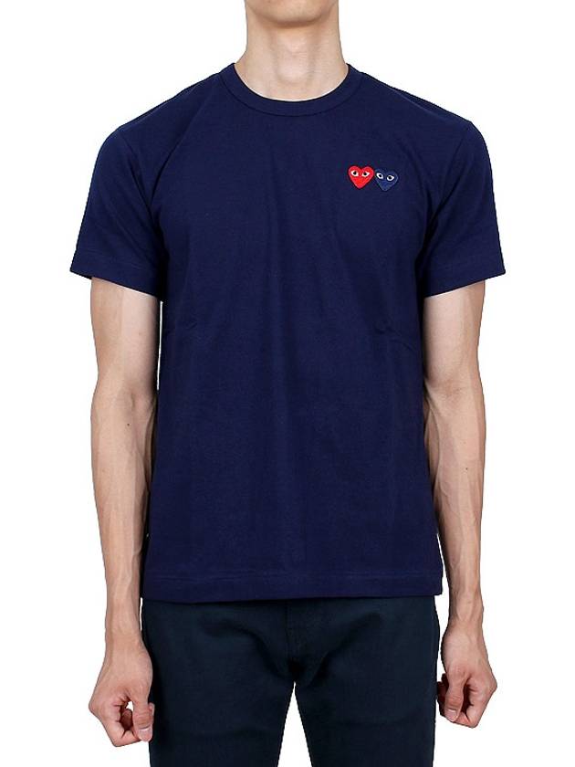 Play Men's Double Heart Wappen Short Sleeve T-Shirt Navy P1 T226 2 - COMME DES GARCONS - BALAAN 3