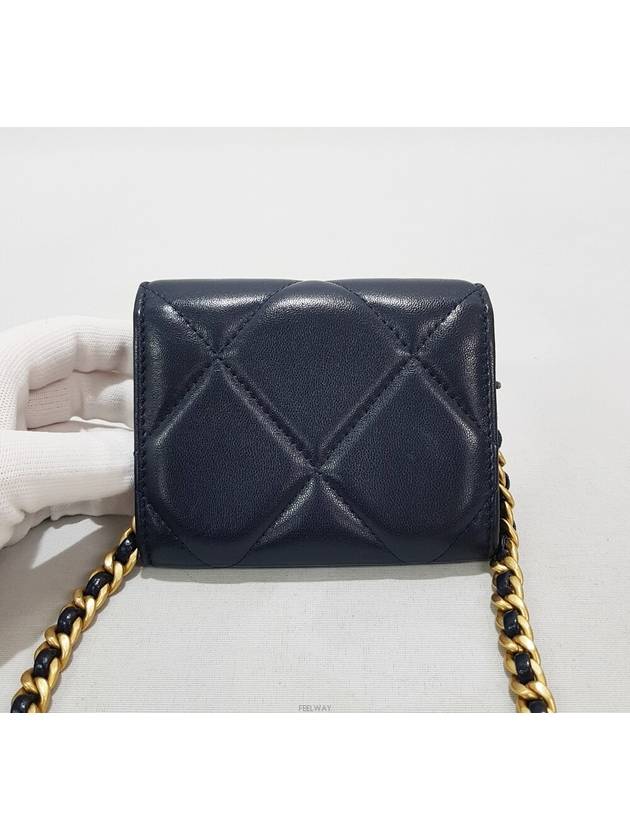 women cross bag - CHANEL - BALAAN 5