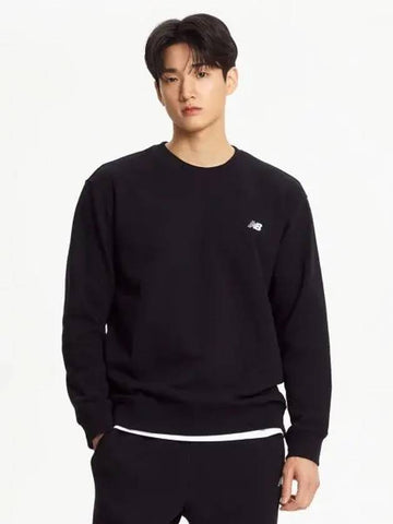 NBNCE41113 UNI ESS Classic Brushed Sweatshirt BLACK - NEW BALANCE - BALAAN 1