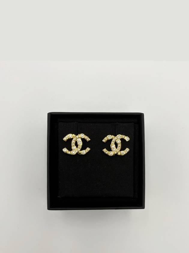 CC Logo Stud Earrings Gold - CHANEL - BALAAN 2