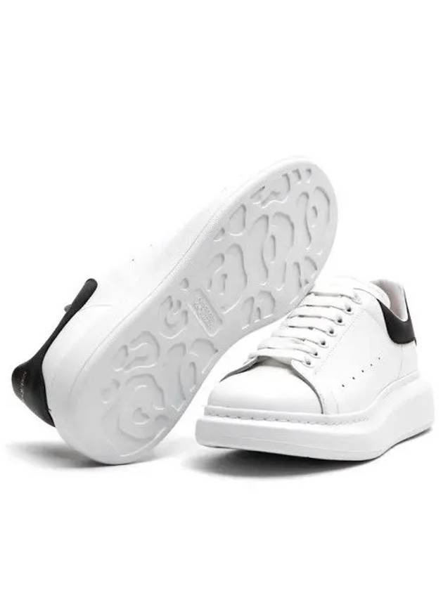 Oversized Leather Tab Low Top Sneakers White - ALEXANDER MCQUEEN - BALAAN 5