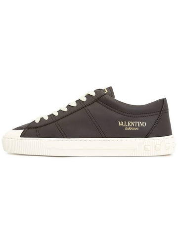 Men's Cityplanet Leather Low Top Sneakers Brown - VALENTINO - BALAAN 1