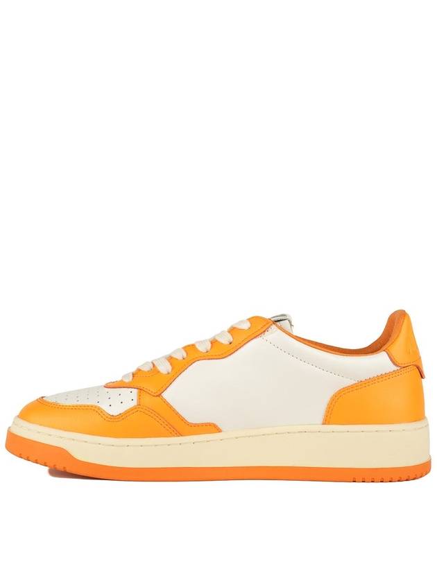 Men's Medalist Low Leather Sneakers Orange - AUTRY - BALAAN 3