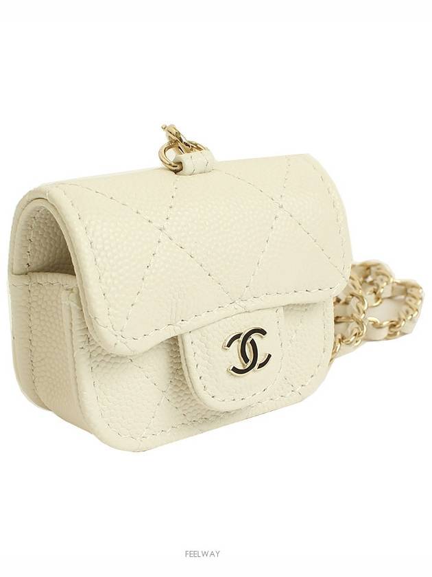 women pouch bag - CHANEL - BALAAN 2