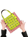 Prism Kangaroo Tote Bag Green - ISSEY MIYAKE - BALAAN 2