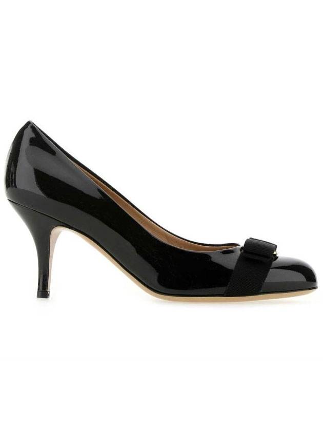 Carla Vara Bow Pumps Black - SALVATORE FERRAGAMO - BALAAN.