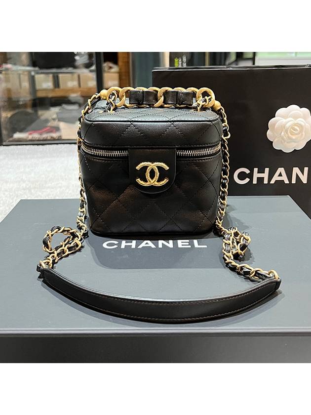 Gold Hardware Cosmetic Case Chain Mini Bag Black - CHANEL - BALAAN 4