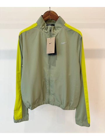 Running Windbreaker Jacket DX1038 386 Olive WOMENS S Asian Fit - NIKE - BALAAN 1