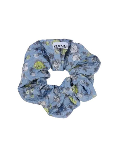 Crinkle Satin Scrunchie Dusty Blue - GANNI - BALAAN 1