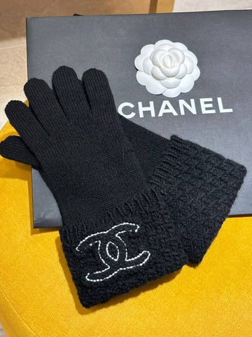 women gloves - CHANEL - BALAAN 1