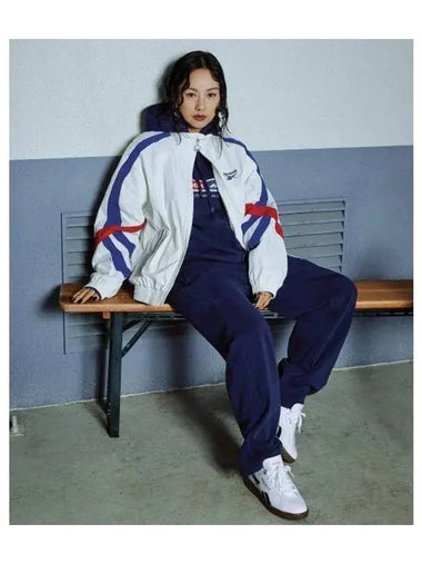 Hyori Lee wearing warm up sweat pants navy - REEBOK - BALAAN 1