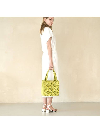 Bag leaf square tote bag cream yellow - SUIN - BALAAN 1