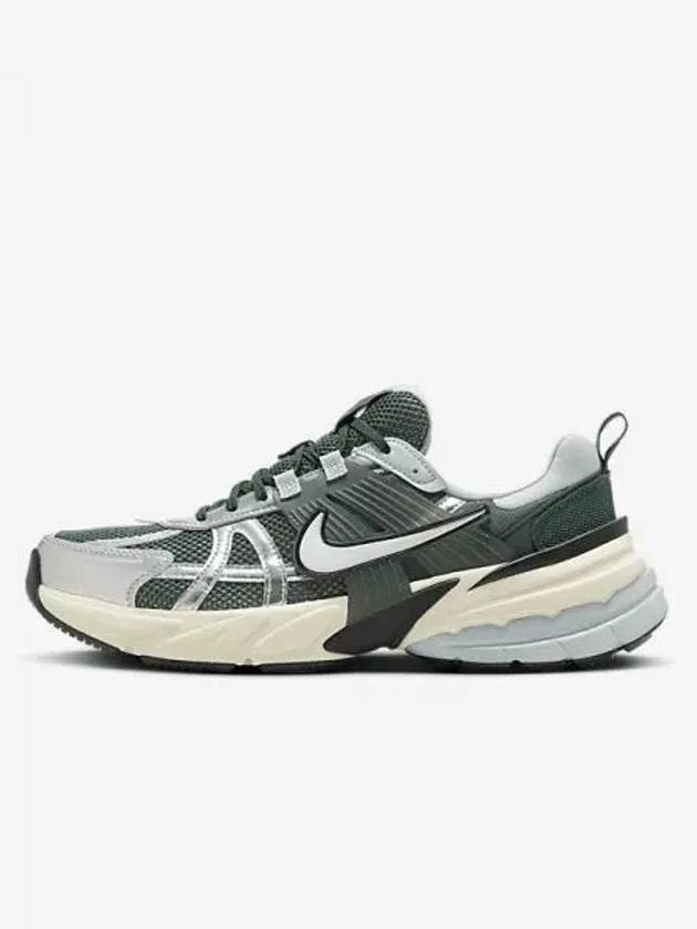 V2K Run M Vintage Green Mineral Spruce Wolf Gray Coconut Milk Black HJ4497 300 - NIKE - BALAAN 2