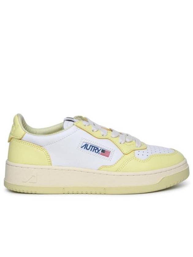 Women's Medalist Bi-Color Low-Top Sneakers Yellow - AUTRY - BALAAN 2