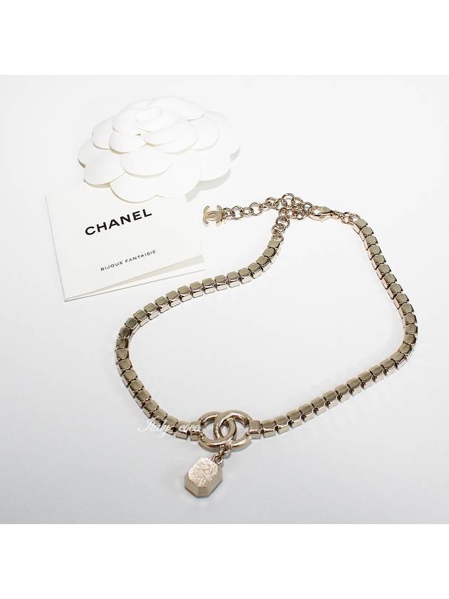 Logo Crystal Choker Necklace Gold - CHANEL - BALAAN 4