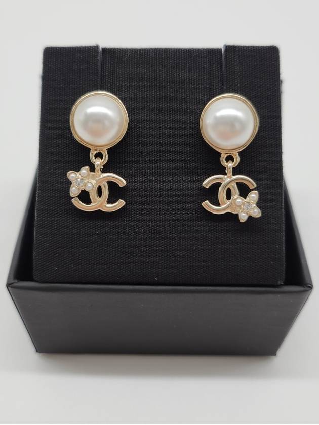 CC logo flower drop earrings gold - CHANEL - BALAAN 3