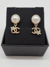 CC Logo Flower Pearl Drop Earrings Gold - CHANEL - BALAAN 3