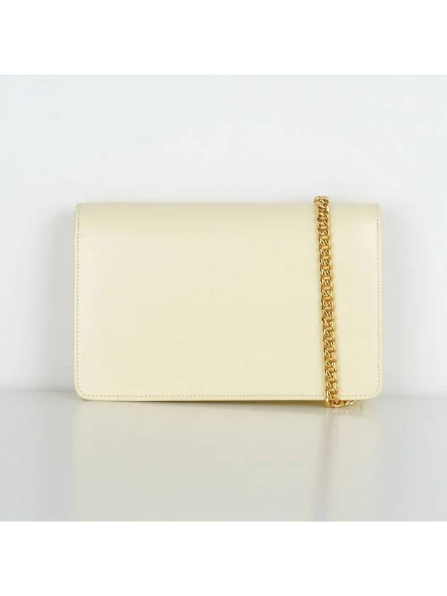 Triomphe Chain Shiny Calfskin Half Wallet Light Yellow - CELINE - BALAAN 4