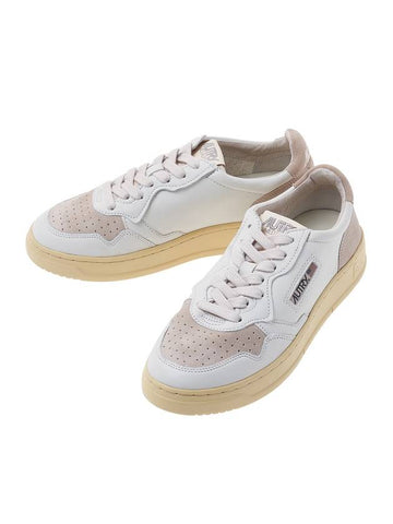 Medalist Low Top Sneakers White Sand - AUTRY - BALAAN 1