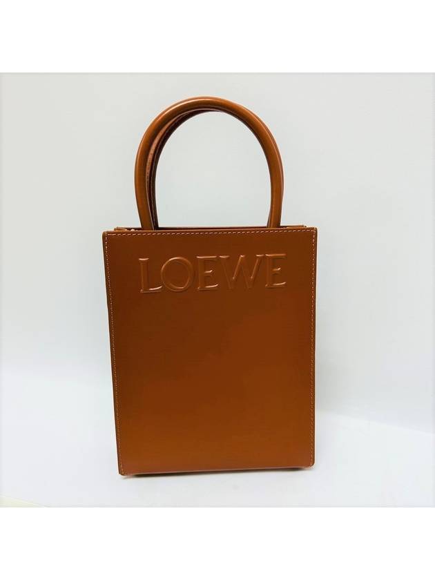 Standard A5 Calfskin Tote Bag Brown - LOEWE - BALAAN 2