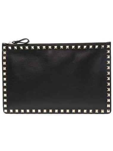 Rockstud Clutch Bag Black - VALENTINO - BALAAN 1