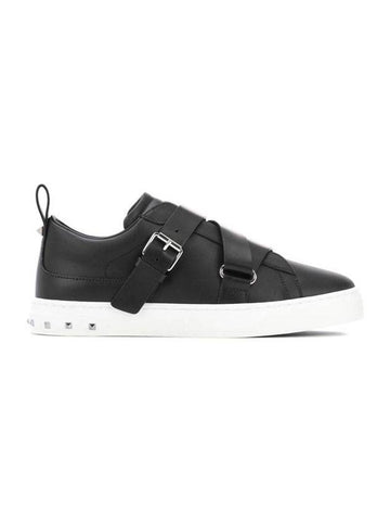 Rockstud Low-Top Sneakers Black - VALENTINO - BALAAN 1