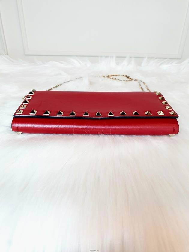 Daol Beomeo Branch Rockstud WOC Chain Wallet Red B - VALENTINO - BALAAN 7