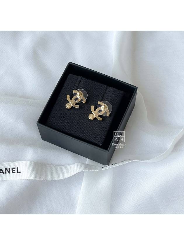 CC Logo Drop Earrings Gold - CHANEL - BALAAN 7