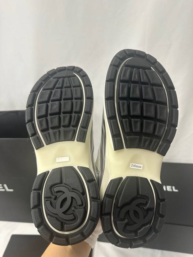 CC Shasix Women s Sneakers Laminated Silver Size 37 G39792 - CHANEL - BALAAN 7