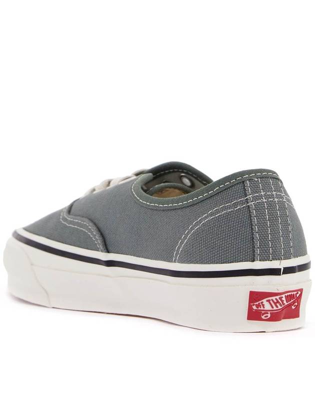 dx

authentic reissue - VANS - BALAAN 3