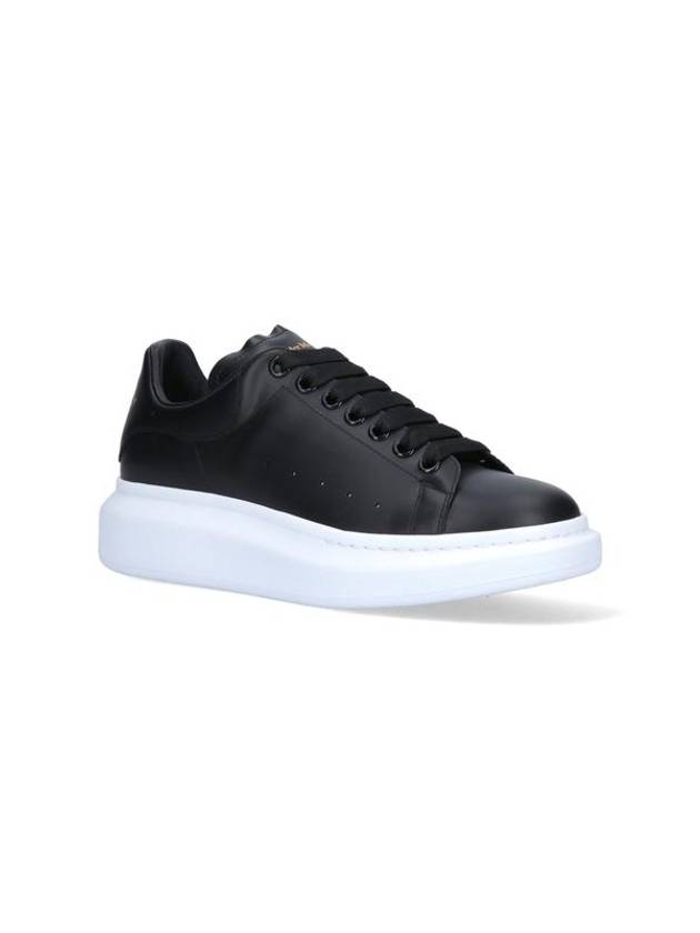 Oversized Leather Tab Low Top Sneakers Black - ALEXANDER MCQUEEN - BALAAN 3