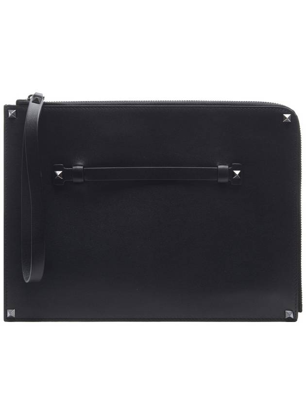 Rockstud Strap Clutch Bag Black - VALENTINO - BALAAN.