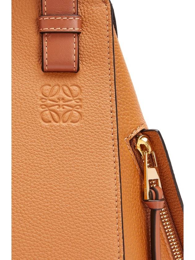 Embossed Logo Tote Bag Light Caramel - LOEWE - BALAAN 7