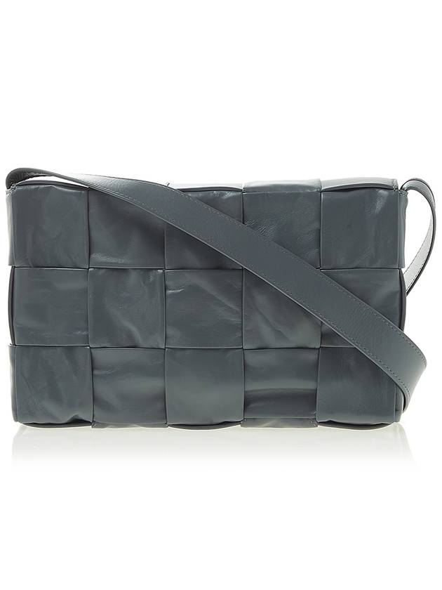 Intrecciato Triangle Buckle Cassette Cross Bag Thunder - BOTTEGA VENETA - BALAAN 4