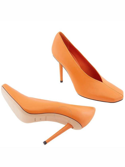 Burberry Ladies Bright Orange Diamond 100 Pumps Brand Size 39.5 US Size 9.5 - BURBERRY - BALAAN 2