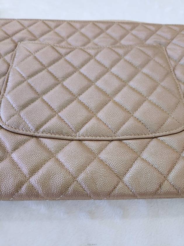 Daol Sangin Store Classic Caviar Clutch Pink Pearl Condition A - CHANEL - BALAAN 6