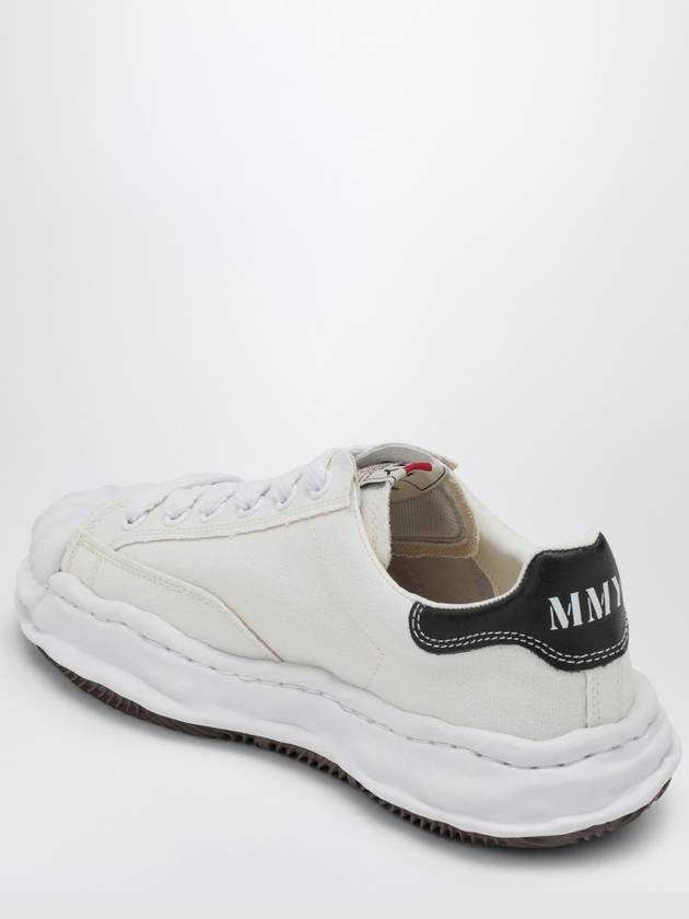 Blakey OG Sole Canvas Low Top Sneakers White - MAISON MIHARA YASUHIRO - BALAAN 4