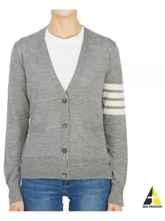 Sustainable Fine Merino Wool 4-Bar Relaxed Fit V-Neck Cardigan Light Grey - THOM BROWNE - BALAAN