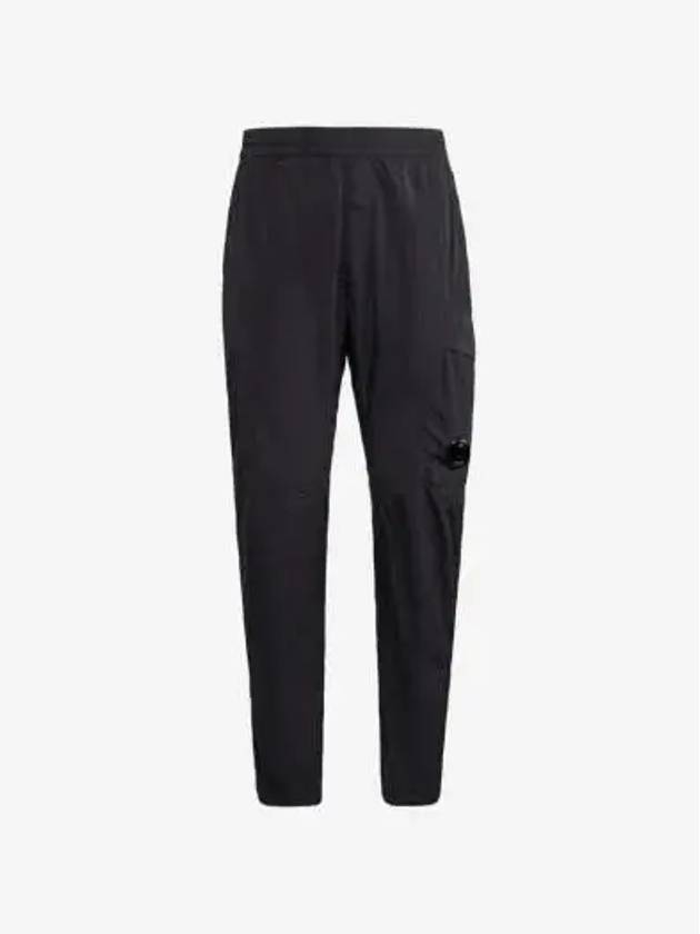 Lens Wappen Technical Cargo Track Pants Black - CP COMPANY - BALAAN 2